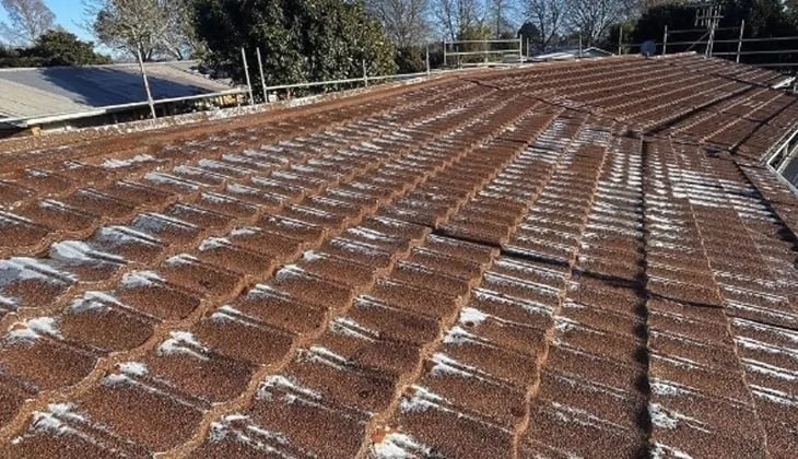 /asbestos-roof-removal-and-replacement/asbestos-roof-removal-and-replacement-3.webp